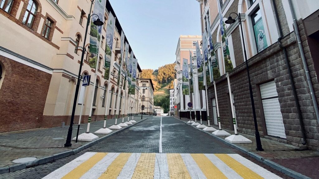 Relaciones familiares sólidas: Hogares geriátricos en Medellín que fomentan la participación de seres queridos y crean recuerdos juntos, creando un ambiente donde cada residente se siente parte de un lugar lleno de amor.