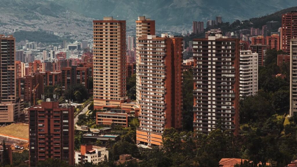 Senderos de Bienestar en Medellín: Los Balsos Nº 1, Hogar Geriátrico que Resalta tu Plenitud
