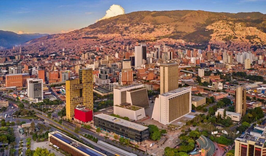 Los secretos de la atención personalizada en hogares geriátricos en Medellín