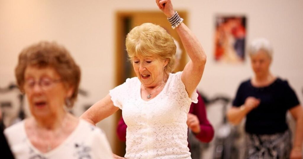 Top 5 beneficios de las actividades recreativas grupales en el Hogar Geriátrico Sonríe a la Vida