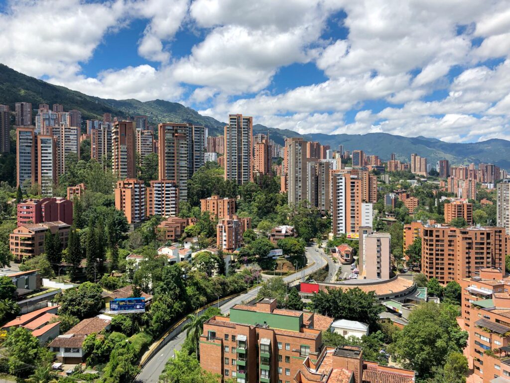 Beneficios sorprendentes de las actividades sociales en hogares geriátricos en Medellín