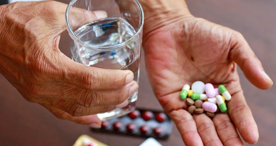 Impacto de la polifarmacia en la salud de los adultos mayores