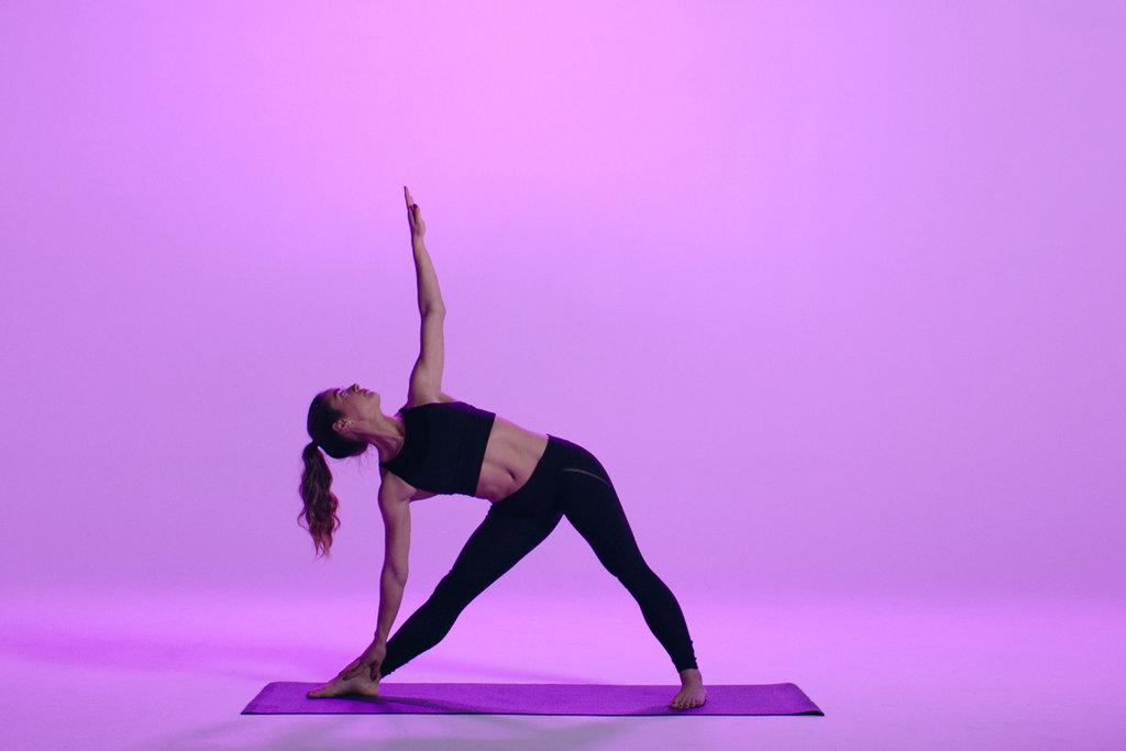 - Importancia del yoga adaptado en la tercera edad