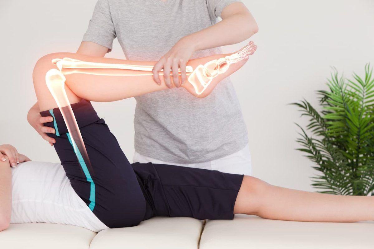 Cómo la fisioterapia promueve la autonomía y la calidad de vida en la vejez