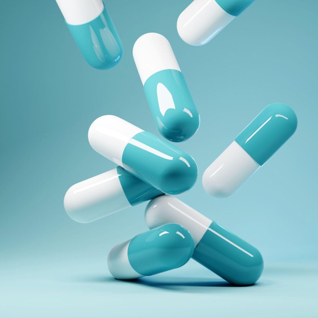 Por qué deberías reconsiderar el uso excesivo de medicamentos en adultos mayores basado en estudios recientes