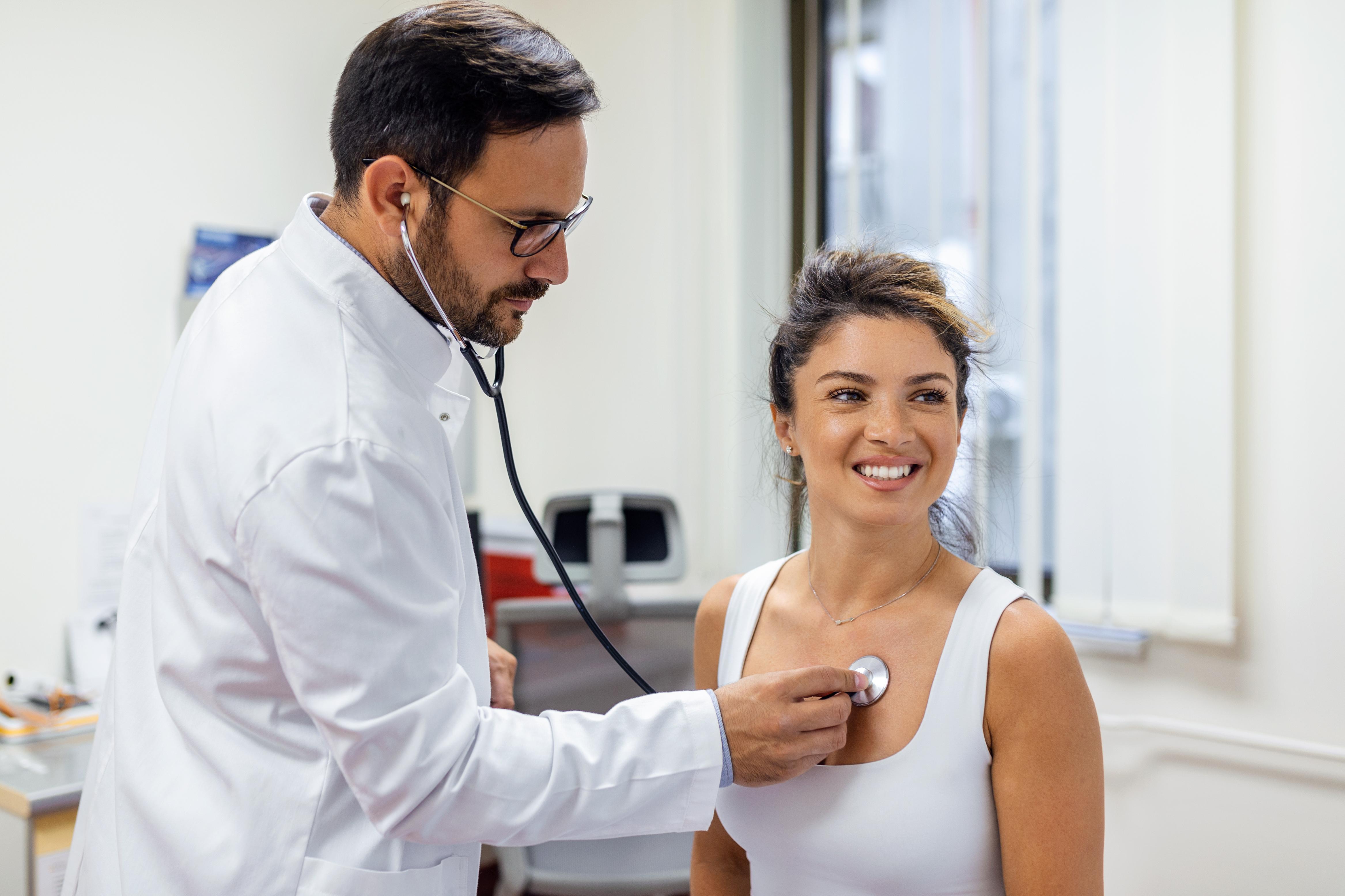 La importancia de las revisiones médicas regulares en la tercera edad