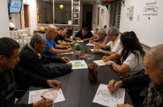 Guardería para adultos mayores en Medellín